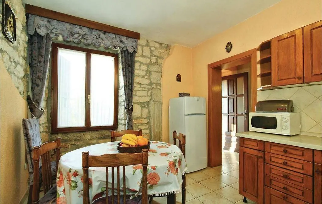 Appartamento Mugeba 3 bedroom accommodation Porec
