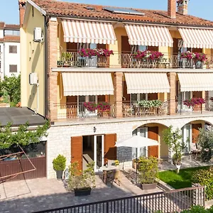 Jolly Porec: Blizu Centra I Mora Apartment